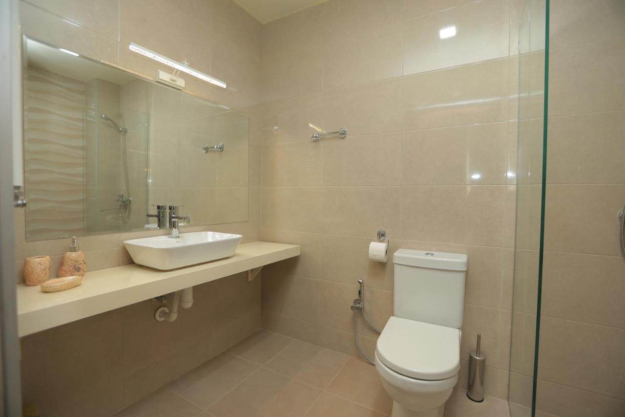 Chogo Hotel Koetaisi Buitenkant foto