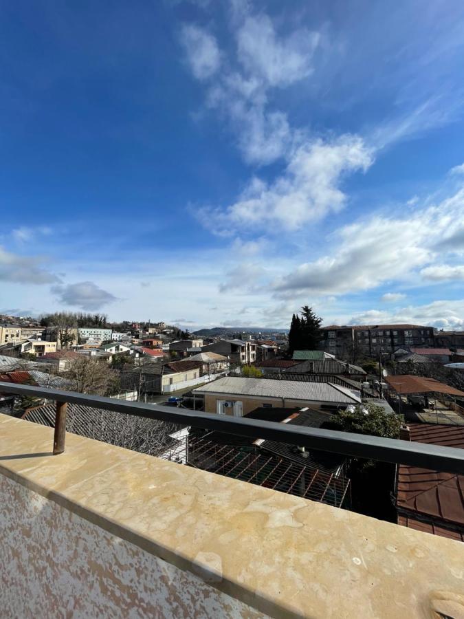 Chogo Hotel Koetaisi Buitenkant foto