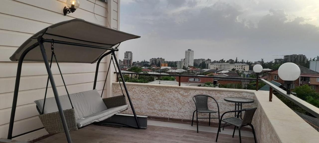 Chogo Hotel Koetaisi Buitenkant foto